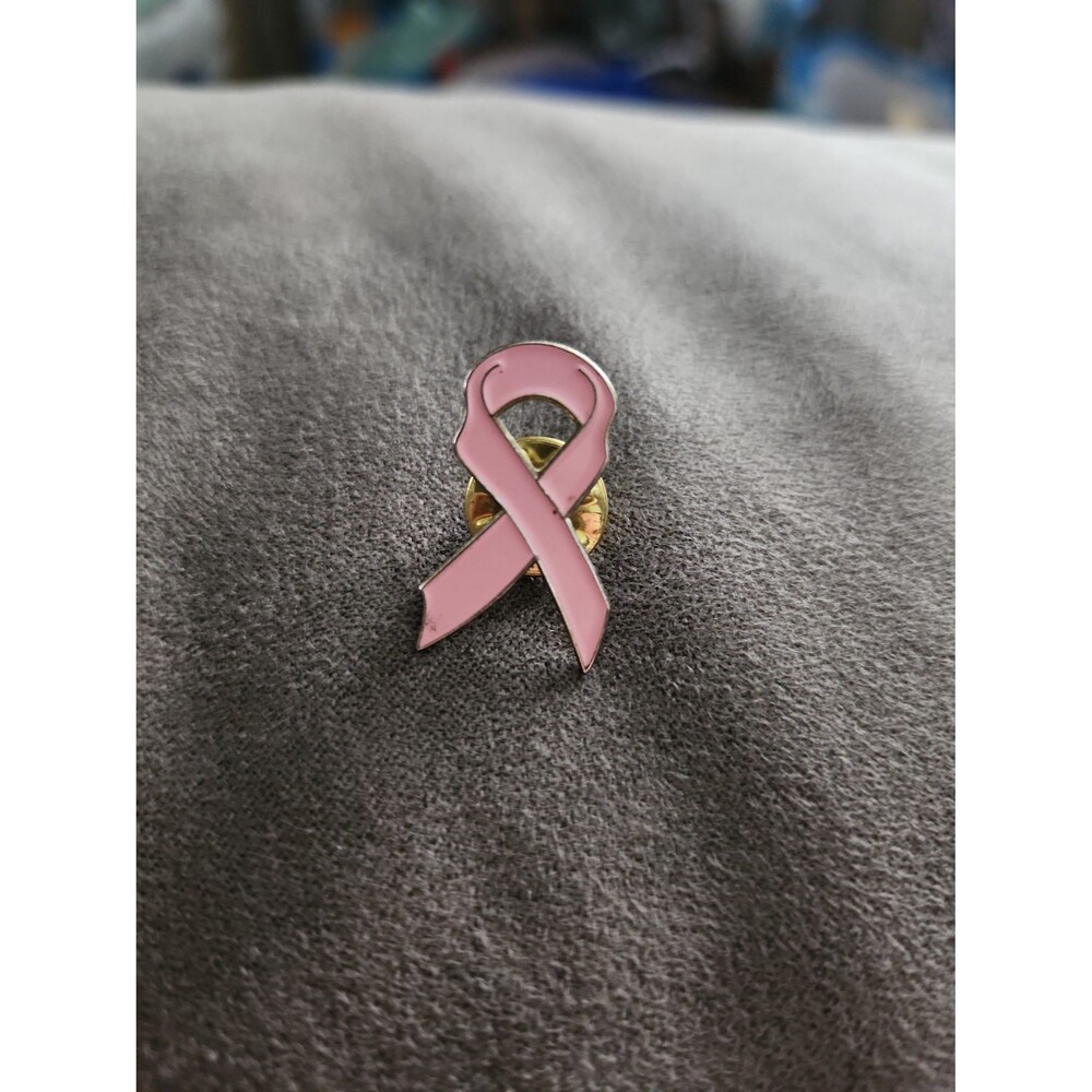 Breast cancer pin